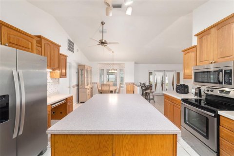 House in Ocala, Florida 4 bedrooms, 231.42 sq.m. № 2113725 - photo 22