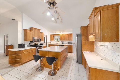 House in Ocala, Florida 4 bedrooms, 231.42 sq.m. № 2113725 - photo 20