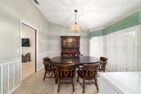 House in Ocala, Florida 4 bedrooms, 231.42 sq.m. № 2113725 - photo 30