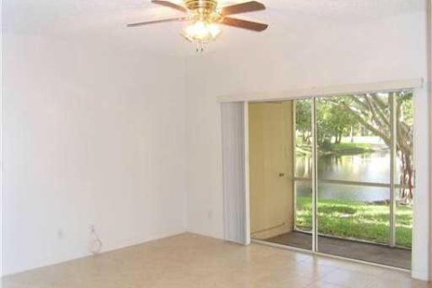 Copropriété à louer à Deerfield Beach, Floride: 3 chambres, 102.19 m2 № 2386874 - photo 5