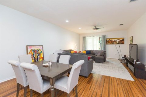 Adosado en venta en Tampa, Florida, 3 dormitorios, 192.4 m2 № 1807269 - foto 16