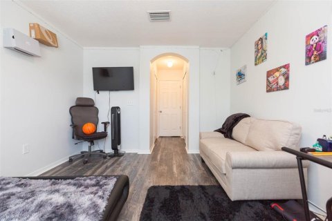 Adosado en venta en Tampa, Florida, 3 dormitorios, 192.4 m2 № 1807269 - foto 6