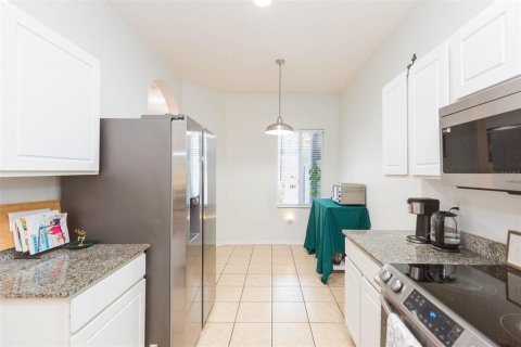 Adosado en venta en Tampa, Florida, 3 dormitorios, 192.4 m2 № 1807269 - foto 24