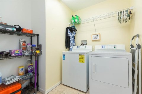 Adosado en venta en Tampa, Florida, 3 dormitorios, 192.4 m2 № 1807269 - foto 7
