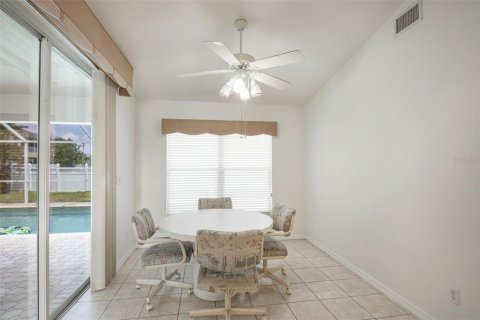 Casa en venta en Cape Coral, Florida, 3 dormitorios, 142.05 m2 № 2103137 - foto 17