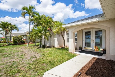 Casa en venta en Cape Coral, Florida, 3 dormitorios, 142.05 m2 № 2103137 - foto 6