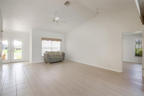 Casa en venta en Cape Coral, Florida, 3 dormitorios, 142.05 m2 № 2103137 - foto 9