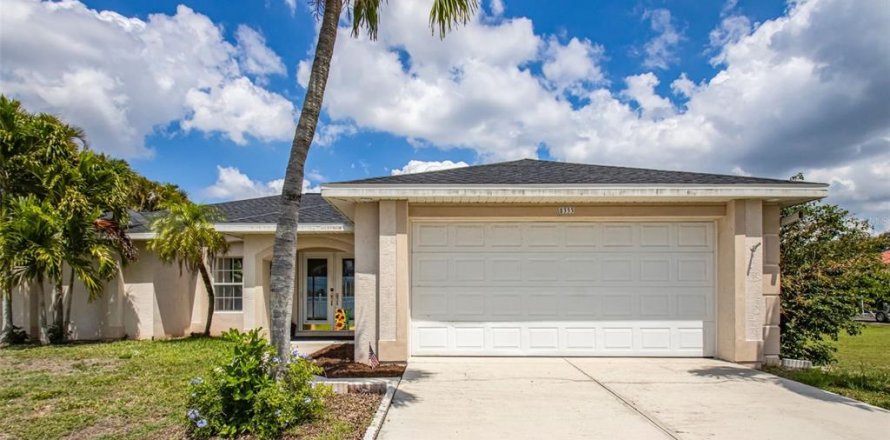 Casa en Cape Coral, Florida 3 dormitorios, 142.05 m2 № 2103137