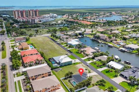 Casa en venta en Cape Coral, Florida, 3 dormitorios, 142.05 m2 № 2103137 - foto 2
