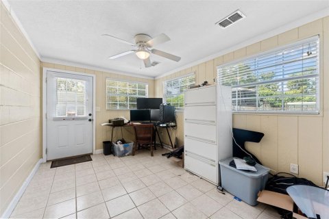 House in Gibsonton, Florida 2 bedrooms, 140.28 sq.m. № 1908266 - photo 27