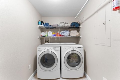 House in Gibsonton, Florida 2 bedrooms, 140.28 sq.m. № 1908266 - photo 29