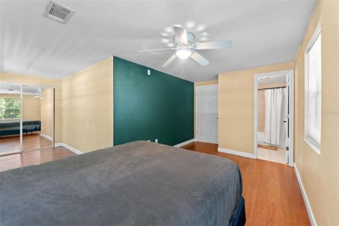 House in Gibsonton, Florida 2 bedrooms, 140.28 sq.m. № 1908266 - photo 25