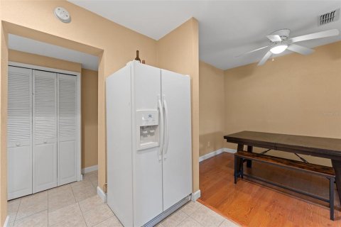 House in Gibsonton, Florida 2 bedrooms, 140.28 sq.m. № 1908266 - photo 14