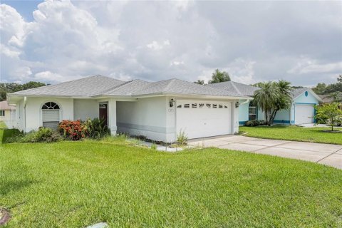 House in Lakeland, Florida 2 bedrooms, 153.85 sq.m. № 1831575 - photo 2