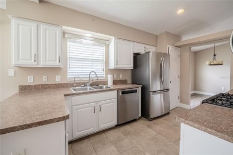 House in Lakeland, Florida 2 bedrooms, 153.85 sq.m. № 1831575 - photo 13