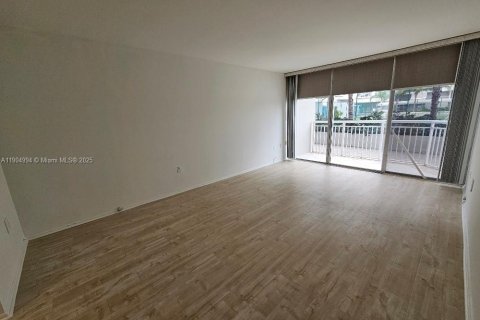 Condo in Aventura, Florida, 2 bedrooms № 1971319 - photo 19