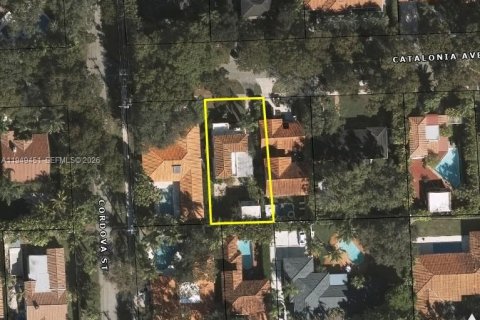 Villa ou maison à Coral Gables, Floride 5 chambres, 257.06 m2 № 2004973