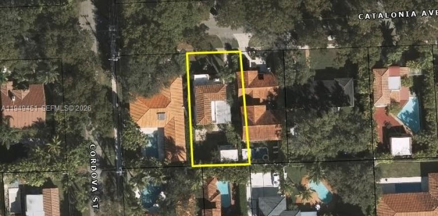 Villa ou maison à Coral Gables, Floride 5 chambres, 257.06 m2 № 2004973