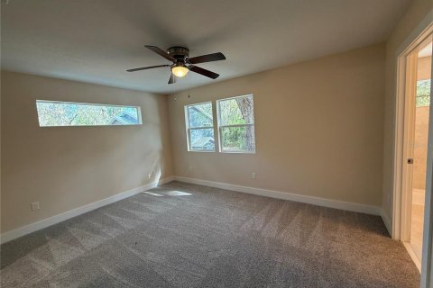 Villa ou maison à louer à Gainesville, Floride: 4 chambres, 182.09 m2 № 2099395 - photo 19