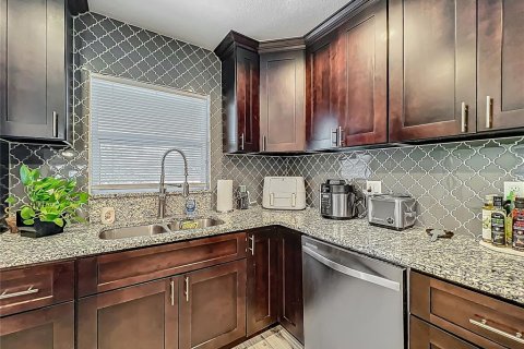Casa en alquiler en Orlando, Florida, 3 dormitorios, 147.62 m2 № 1901636 - foto 9