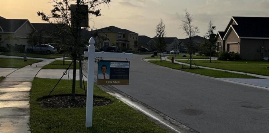 House in Fort Pierce, Florida 3 bedrooms, 163.14 sq.m. № 1178638