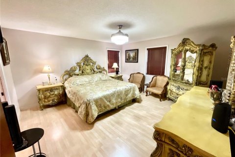 Casa en alquiler en New Port Richey, Florida, 4 dormitorios, 231.05 m2 № 1834982 - foto 21