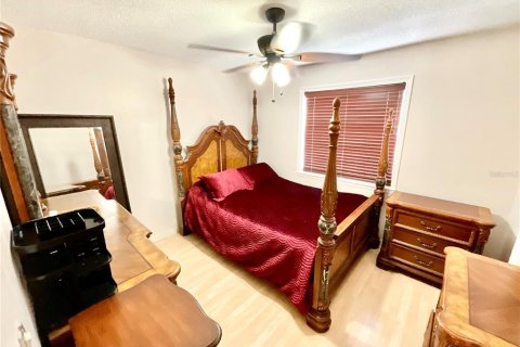 Casa en alquiler en New Port Richey, Florida, 4 dormitorios, 231.05 m2 № 1834982 - foto 28
