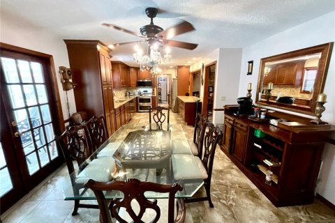 Casa en alquiler en New Port Richey, Florida, 4 dormitorios, 231.05 m2 № 1834982 - foto 9