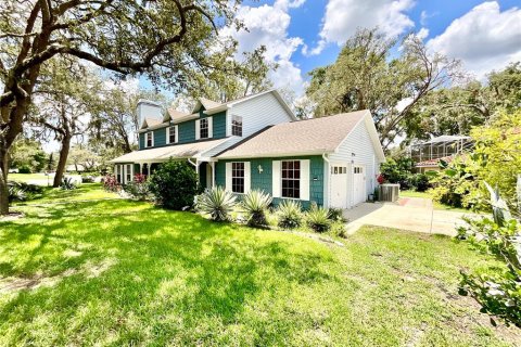 Casa en alquiler en New Port Richey, Florida, 4 dormitorios, 231.05 m2 № 1834982 - foto 2