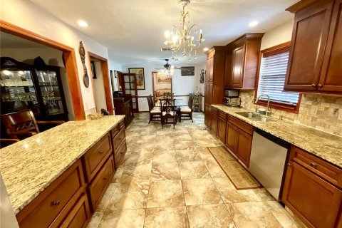 Casa en alquiler en New Port Richey, Florida, 4 dormitorios, 231.05 m2 № 1834982 - foto 10