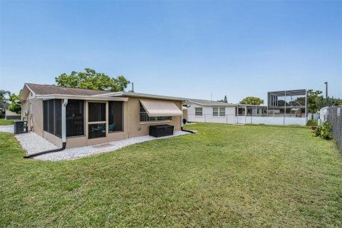 Casa en venta en Port Richey, Florida, 2 dormitorios, 96.62 m2 № 1852582 - foto 23