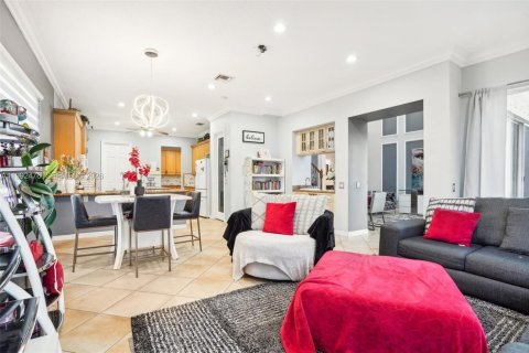 Villa ou maison à vendre à Miramar, Floride: 4 chambres, 270.35 m2 № 2056988 - photo 11