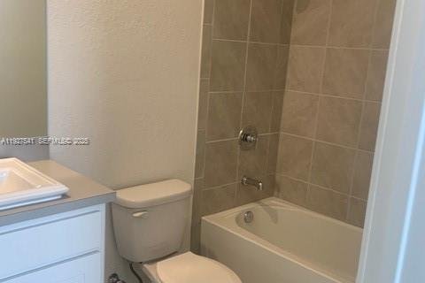 Touwnhouse à louer à Florida City, Floride: 2 chambres, 112.23 m2 № 1986327 - photo 7