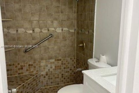 Condo in Miami, Florida, 2 bedrooms  № 1892214 - photo 15