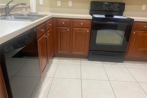 Touwnhouse à louer à Orlando, Floride: 3 chambres, 159.7 m2 № 2113833 - photo 7