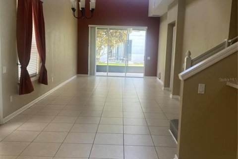 Touwnhouse à louer à Orlando, Floride: 3 chambres, 159.7 m2 № 2113833 - photo 3