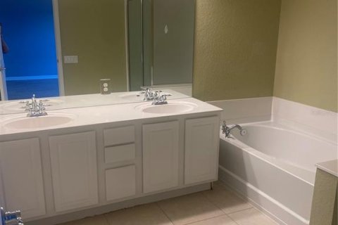 Touwnhouse à louer à Orlando, Floride: 3 chambres, 159.7 m2 № 2113833 - photo 12
