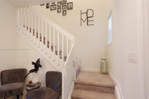 Townhouse in Miami Gardens, Florida 3 bedrooms, 131.83 sq.m. № 1939471 - photo 12