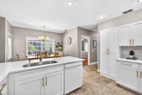 Casa en venta en Dade City, Florida, 4 dormitorios, 192.87 m2 № 1904355 - foto 27