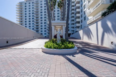 Condominio en venta en Fort Lauderdale, Florida, 2 dormitorios, 139.35 m2 № 2152759 - foto 16