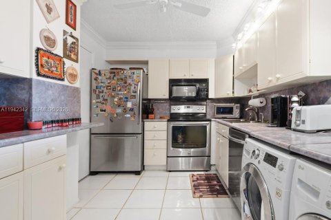 Condominio en venta en Fort Lauderdale, Florida, 2 dormitorios, 139.35 m2 № 2152759 - foto 30