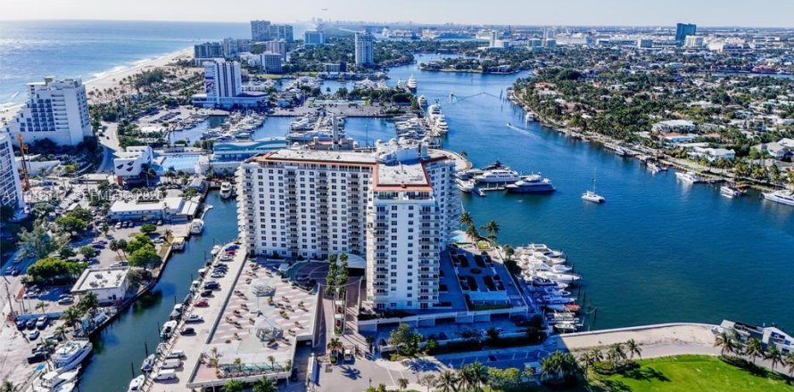Condominio en Fort Lauderdale, Florida, 2 dormitorios  № 2152759