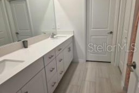House in Riverview, Florida 6 bedrooms, 312.34 sq.m. № 2211059 - photo 7