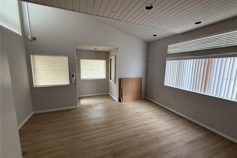 Immobilier commercial à vendre à Gainesville, Floride: 673.54 m2 № 2277323 - photo 6