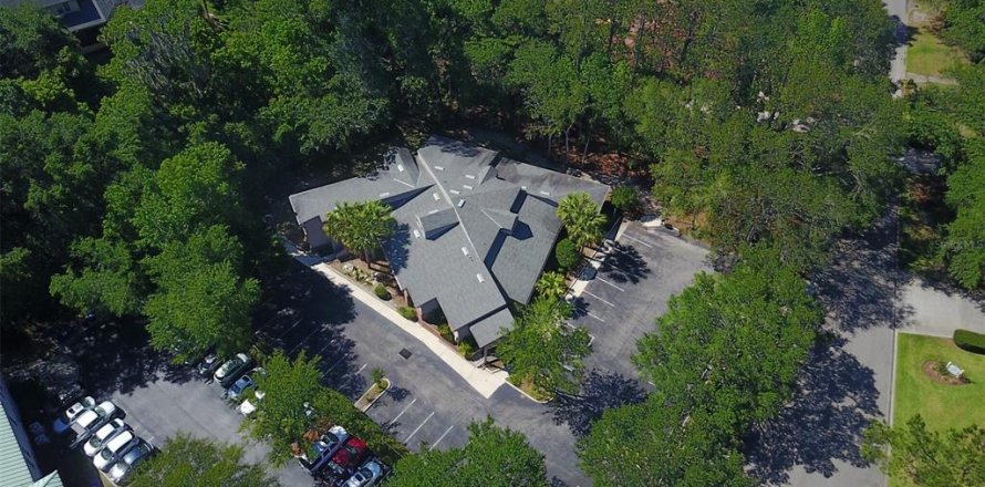 Immobilier commercial à Gainesville, Floride 673.54 m2 № 2277323