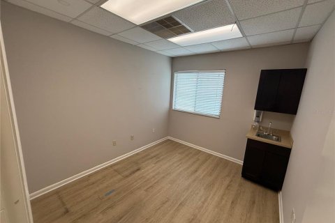 Immobilier commercial à vendre à Gainesville, Floride: 673.54 m2 № 2277323 - photo 7
