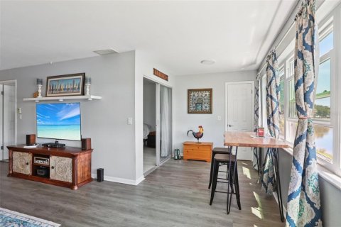 Condominio en venta en Saint Petersburg, Florida, 2 dormitorios, 121.24 m2 № 2094499 - foto 14