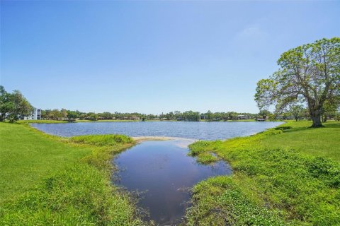 Condominio en venta en Saint Petersburg, Florida, 2 dormitorios, 121.24 m2 № 2094499 - foto 28