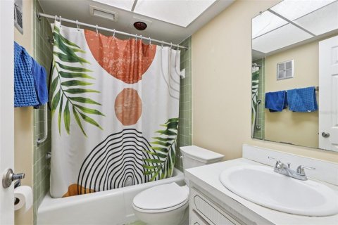Condominio en venta en Saint Petersburg, Florida, 2 dormitorios, 121.24 m2 № 2094499 - foto 22
