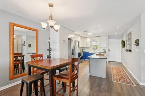 Condominio en venta en Saint Petersburg, Florida, 2 dormitorios, 121.24 m2 № 2094499 - foto 8